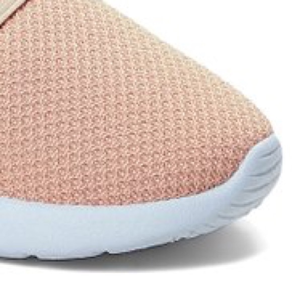 ✨HP✨Bebe Logo Sneaker - Picture 5 of 7